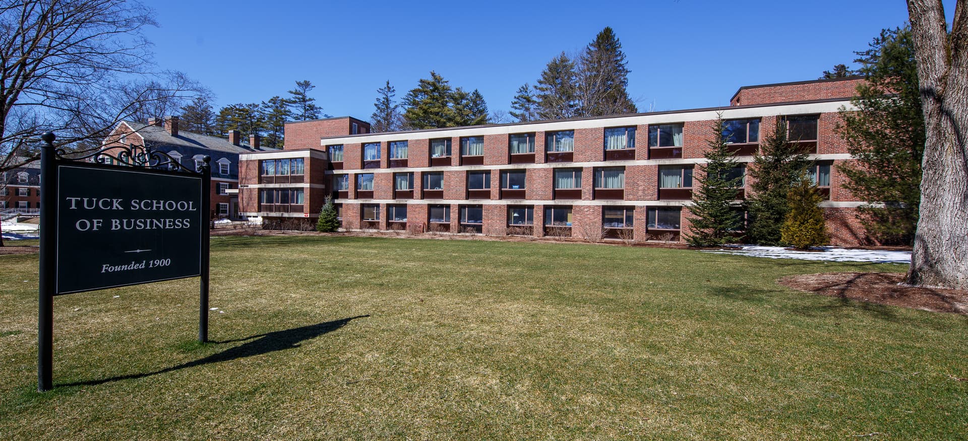 Dartmouth College (Tuck) (NH)