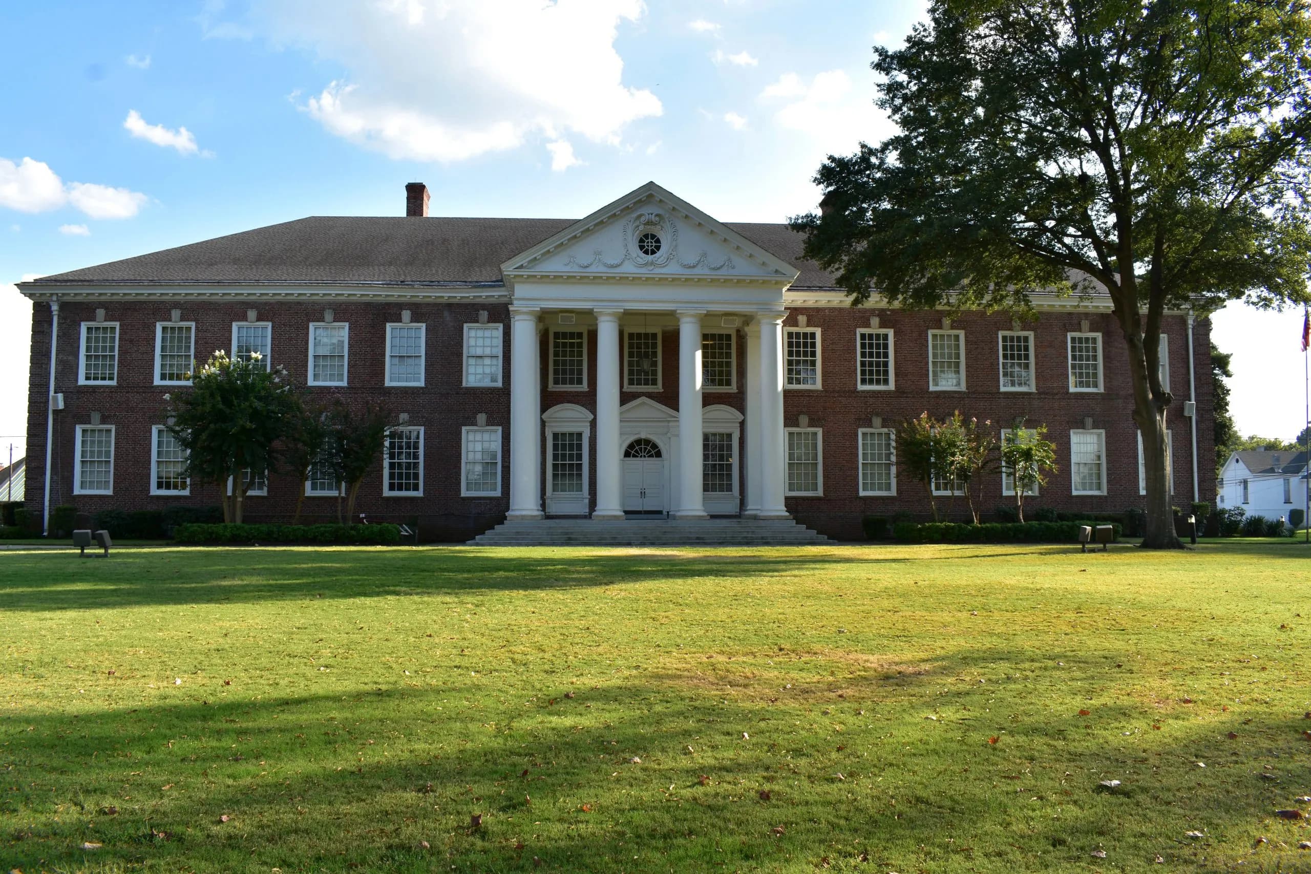 The LeMoyne-Owen College