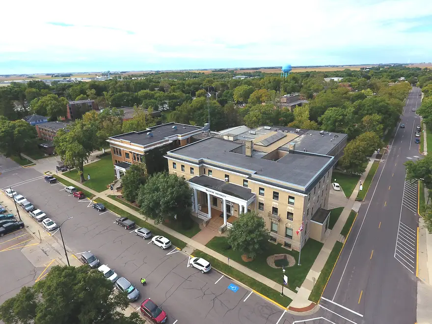 Waldorf College